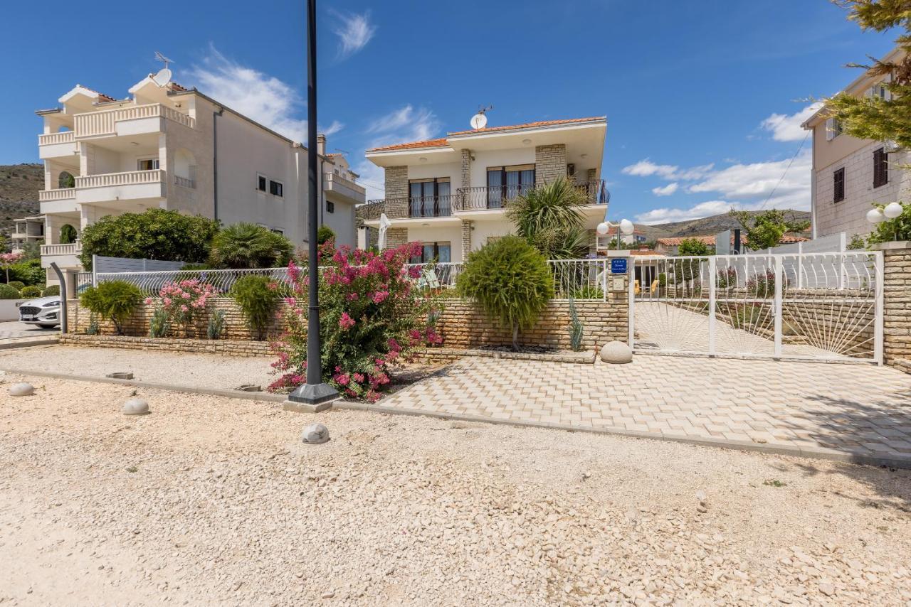 Villa Ratka Trogir Exterior photo