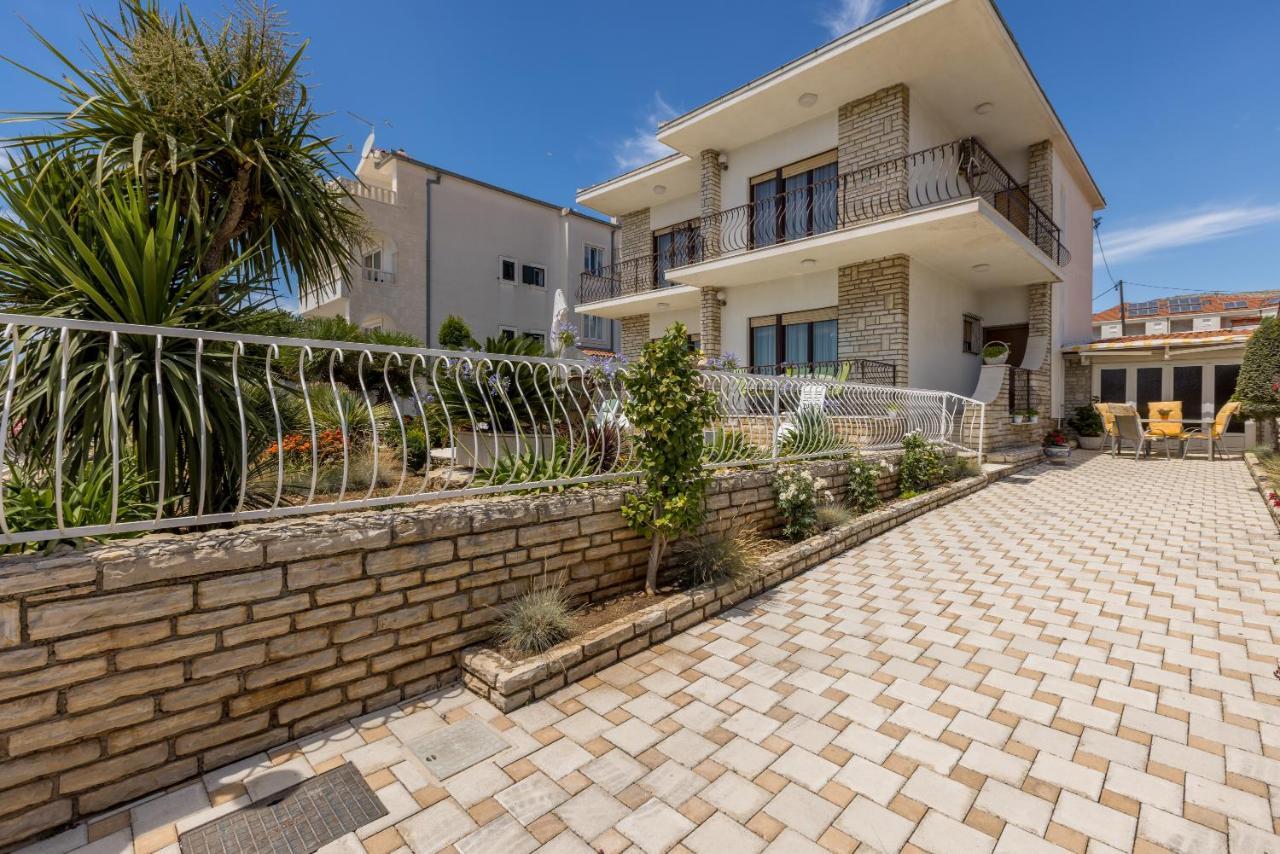 Villa Ratka Trogir Exterior photo