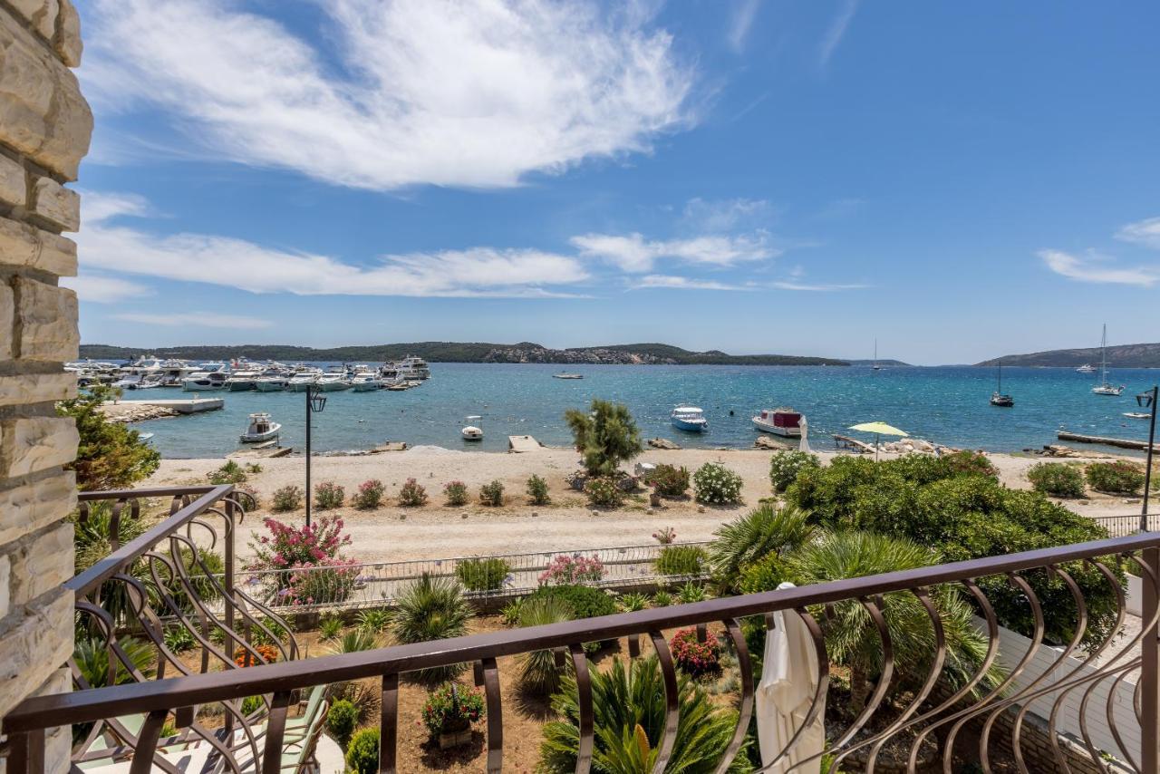 Villa Ratka Trogir Exterior photo