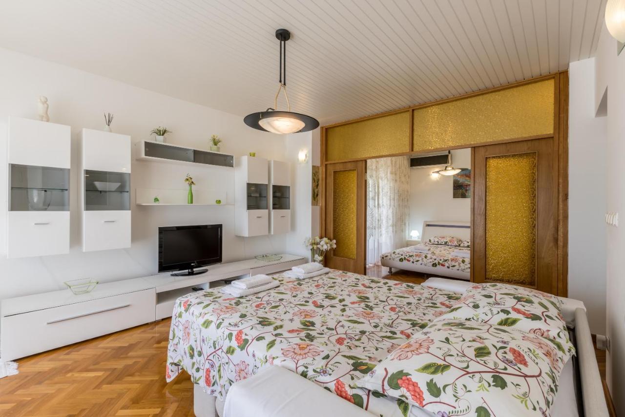 Villa Ratka Trogir Exterior photo